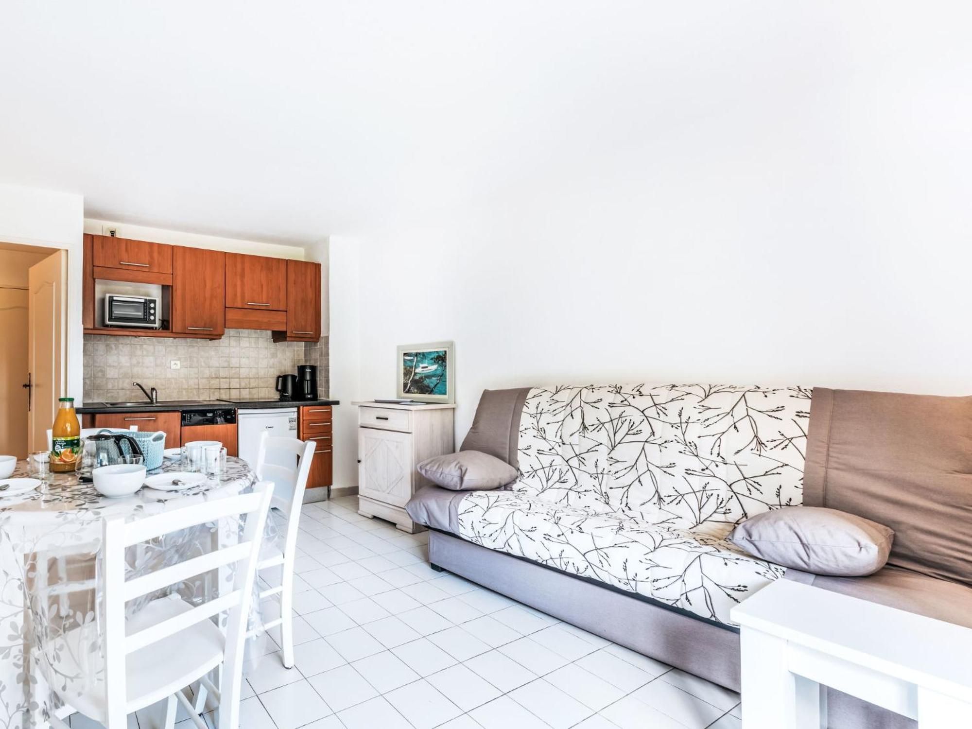 Caesar Domus-4 By Interhome *