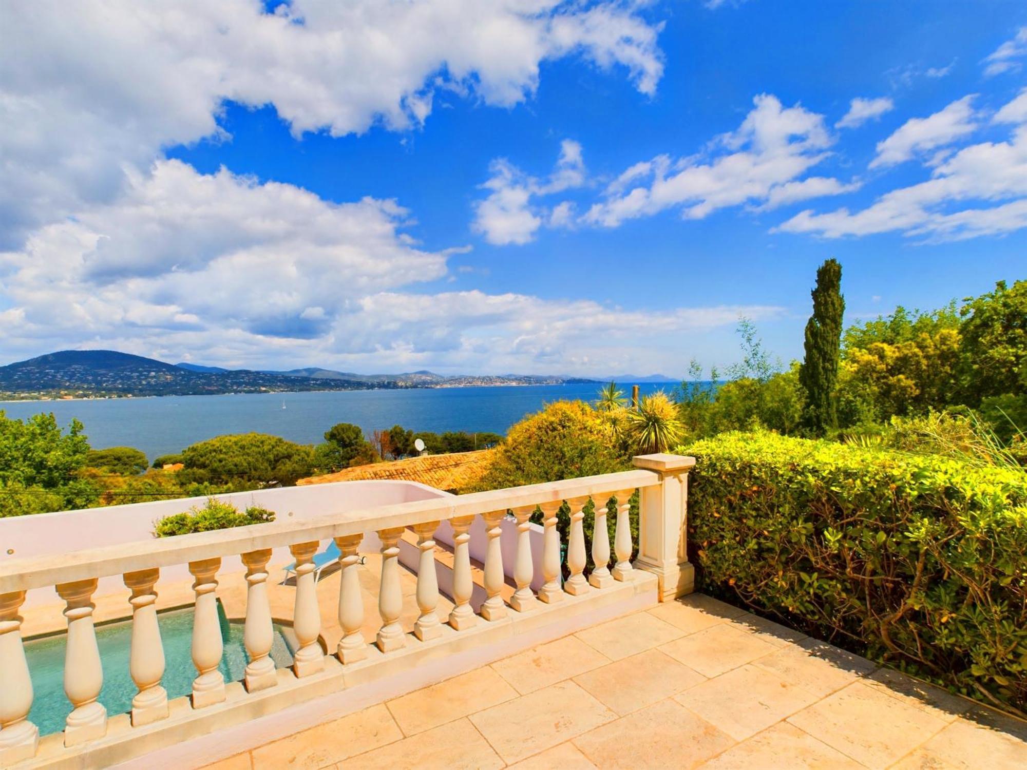 Enchanting Studio + Pool St Tropez