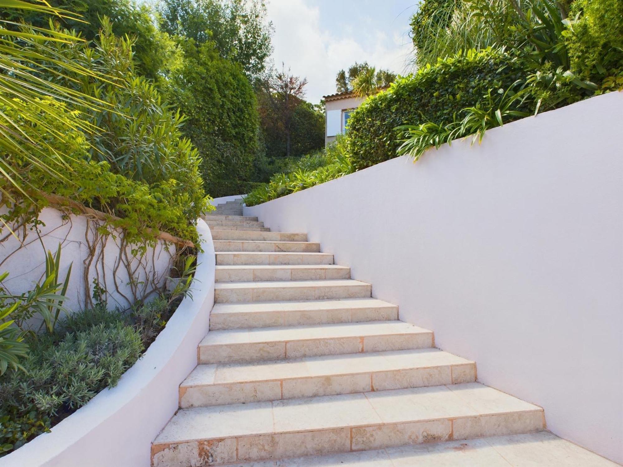 Enchanting Studio + Pool St Tropez * Saint-Tropez