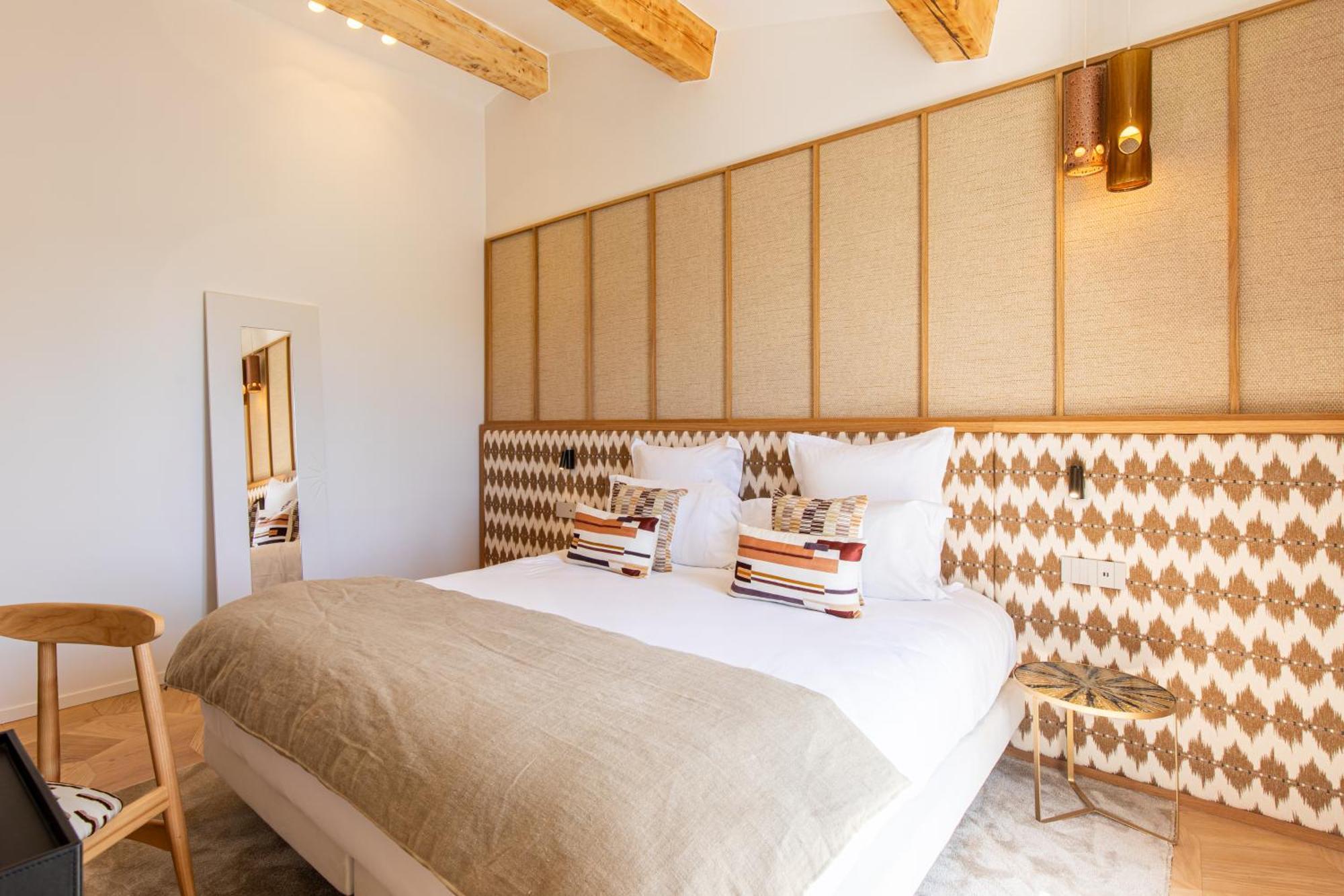 Lou Hotel 4*