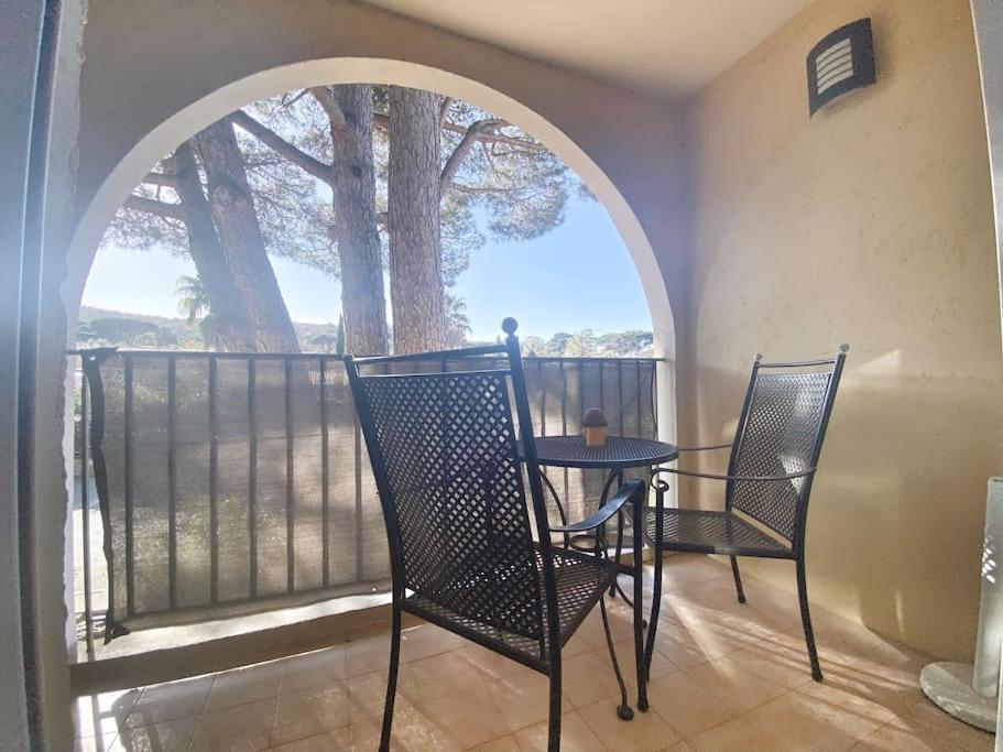 Studio, Piscine, Tennis Apartamento *