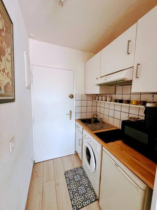 Apartment Piscine, Parking, Vue Mer, 23 M2 Saint-Tropez