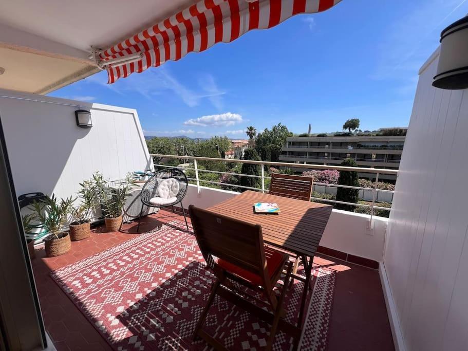 Apartment Piscine, Parking, Vue Mer, 23 M2 *
