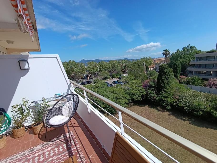 Piscine, Parking, Vue Mer, 23 M2 Saint-Tropez