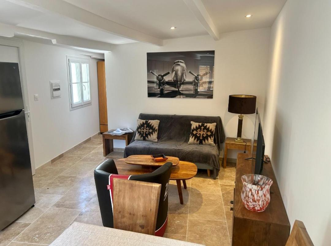 Apartment Pres De La Place Des Lices