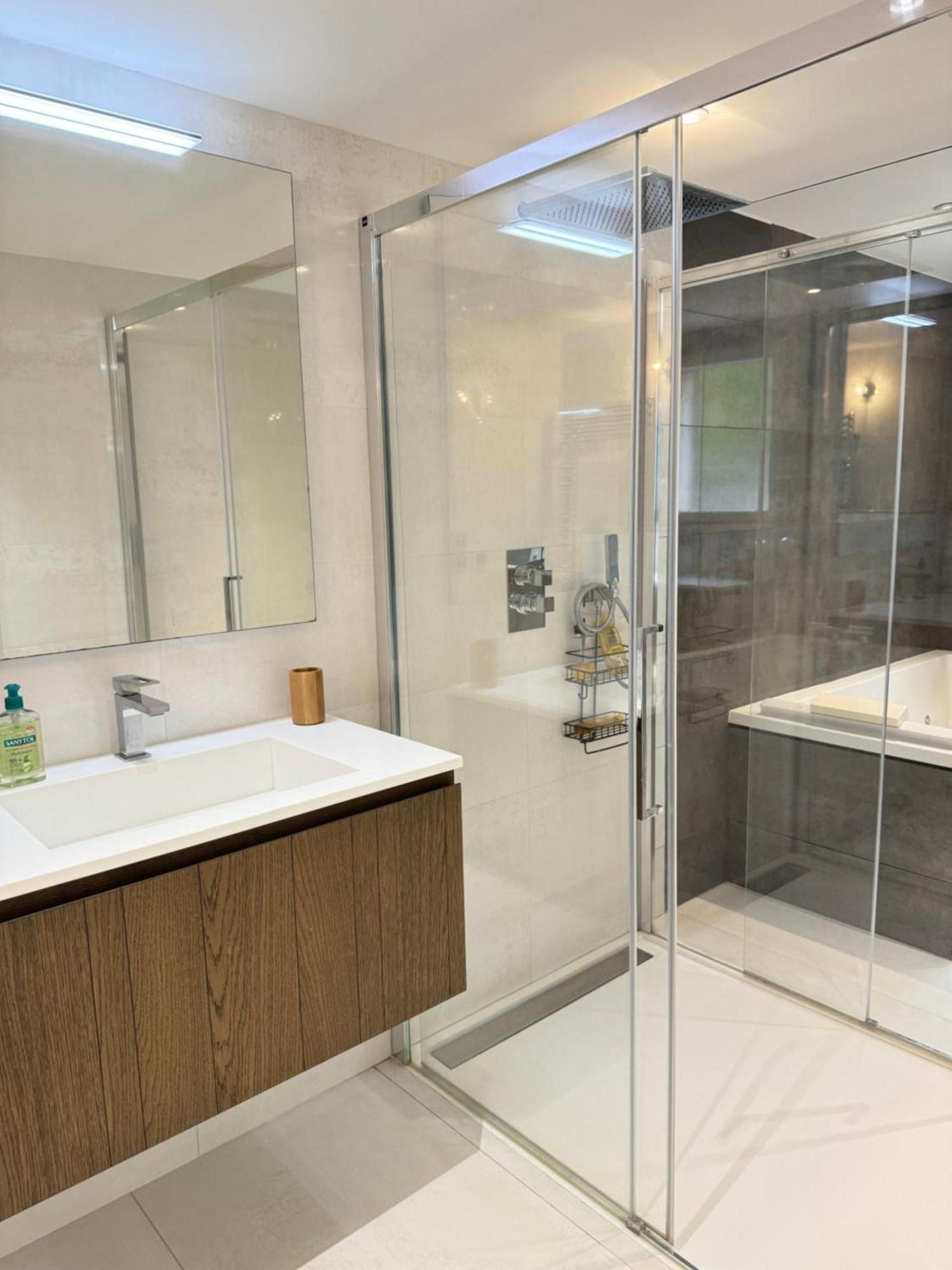 Apartment Exclusive -