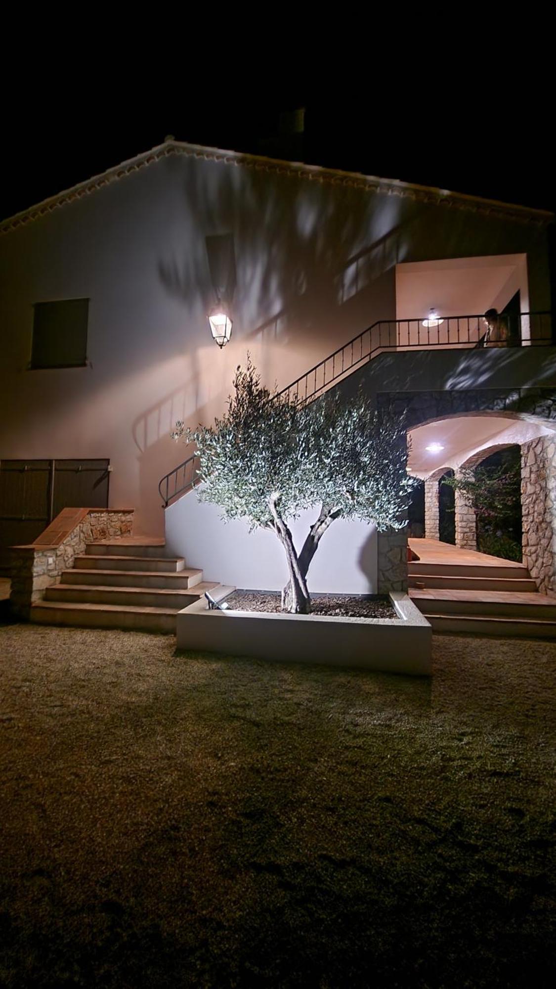 Argonaute Apartment *