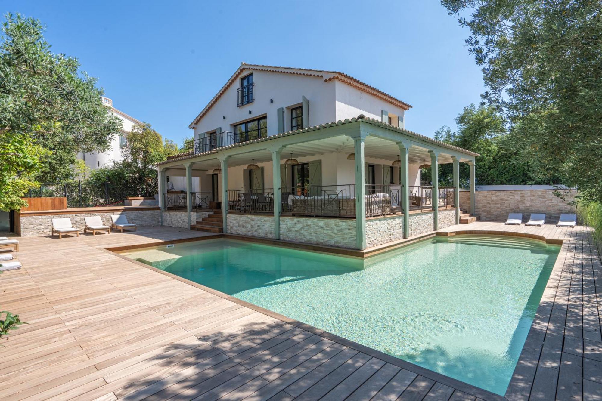 Maison St Tropez Dans Les Vignes *