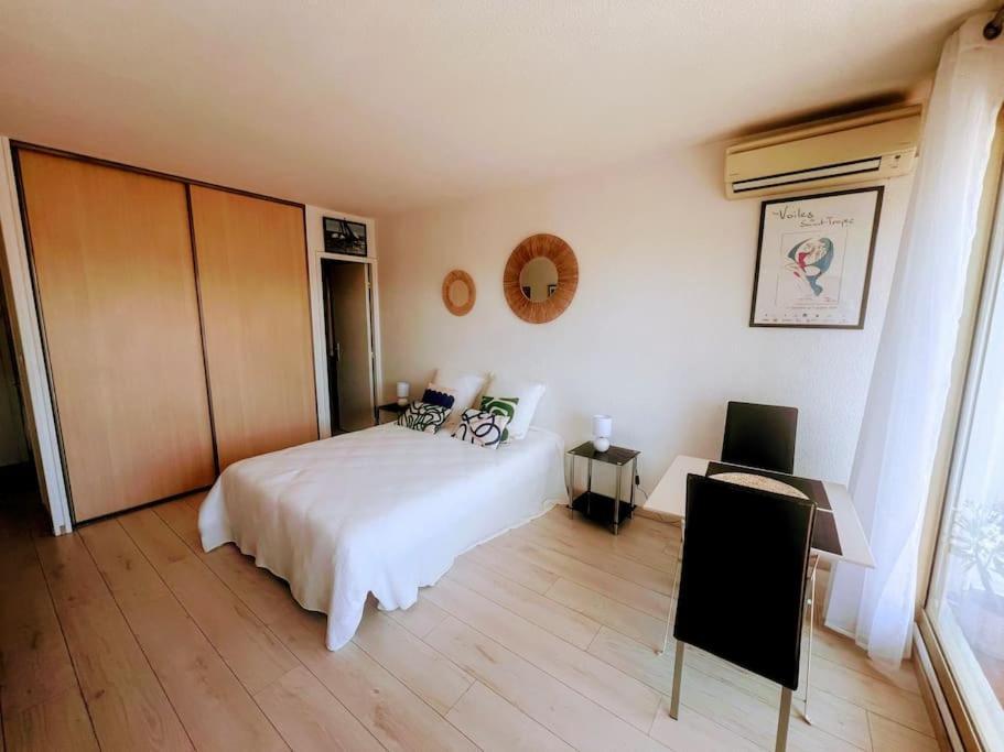 Apartment Piscine, Parking, Vue Mer, 23 M2 *