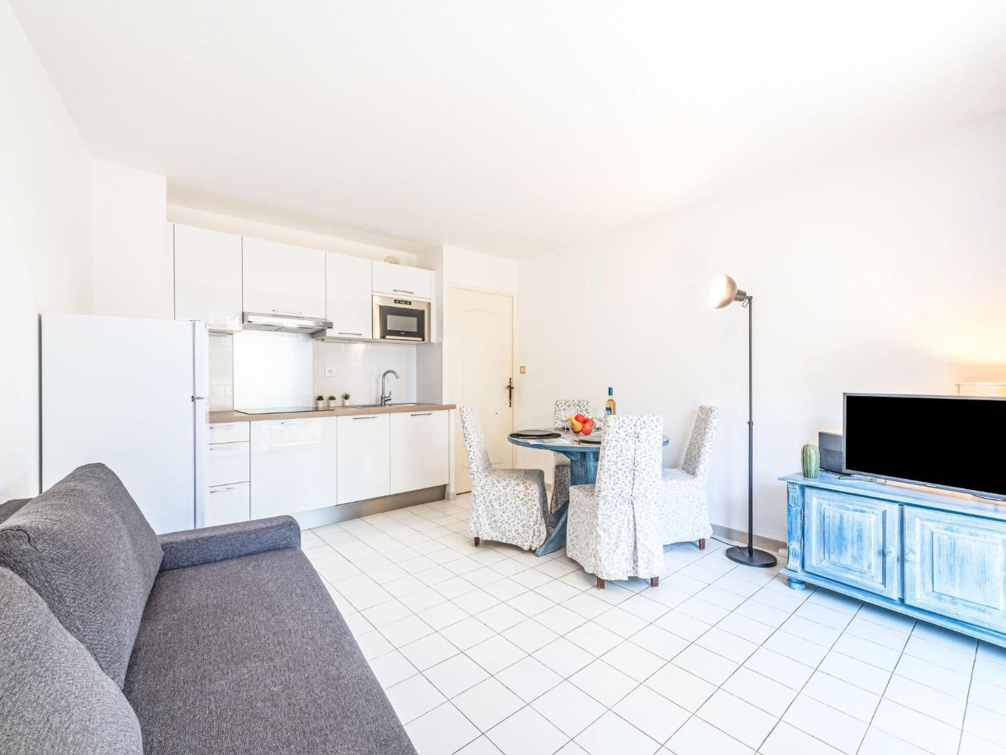 Caesar Domus-7 By Interhome