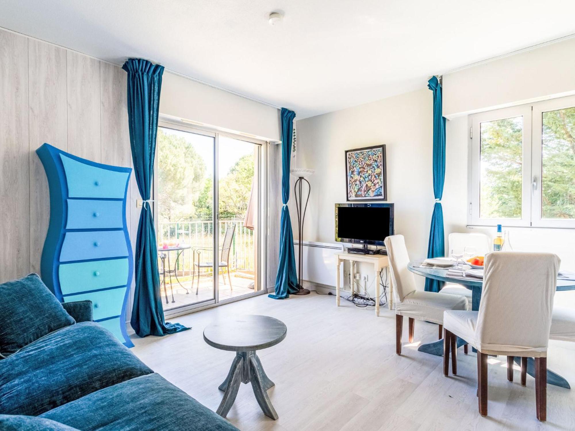 Caesar Domus-8 By Interhome