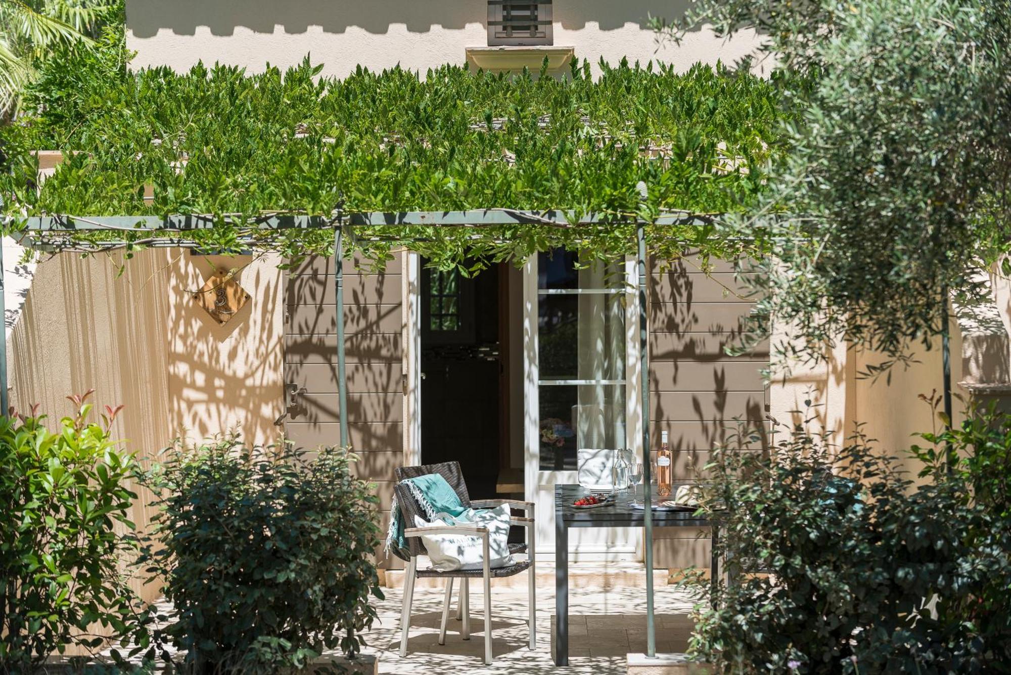 Les Maisons Du Sud Aparthotel 3*