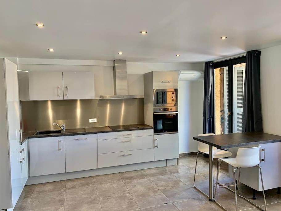 Marinesappartement, La Marina Tropezienne Apartment *