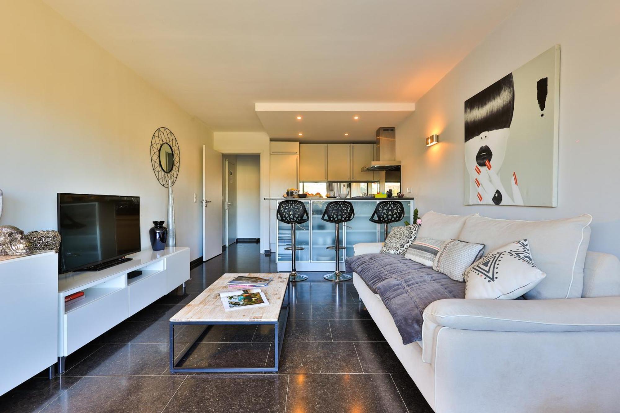 Centre St Tropez - 2 Pieces -clim Piscine Parking
