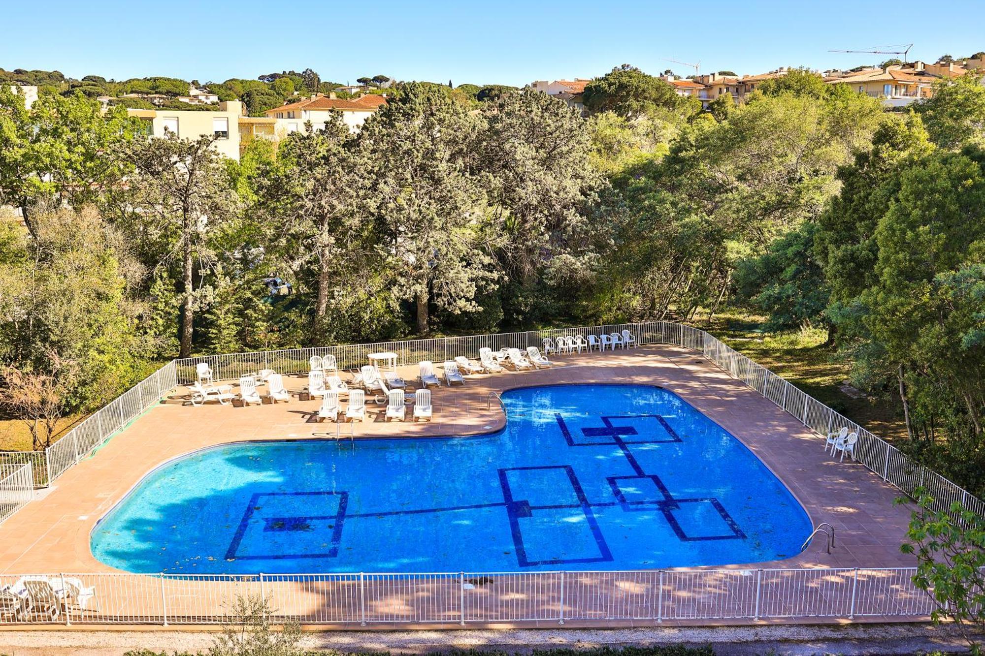 Apartment Centre St Tropez - 2 Pieces -clim Piscine Parking *