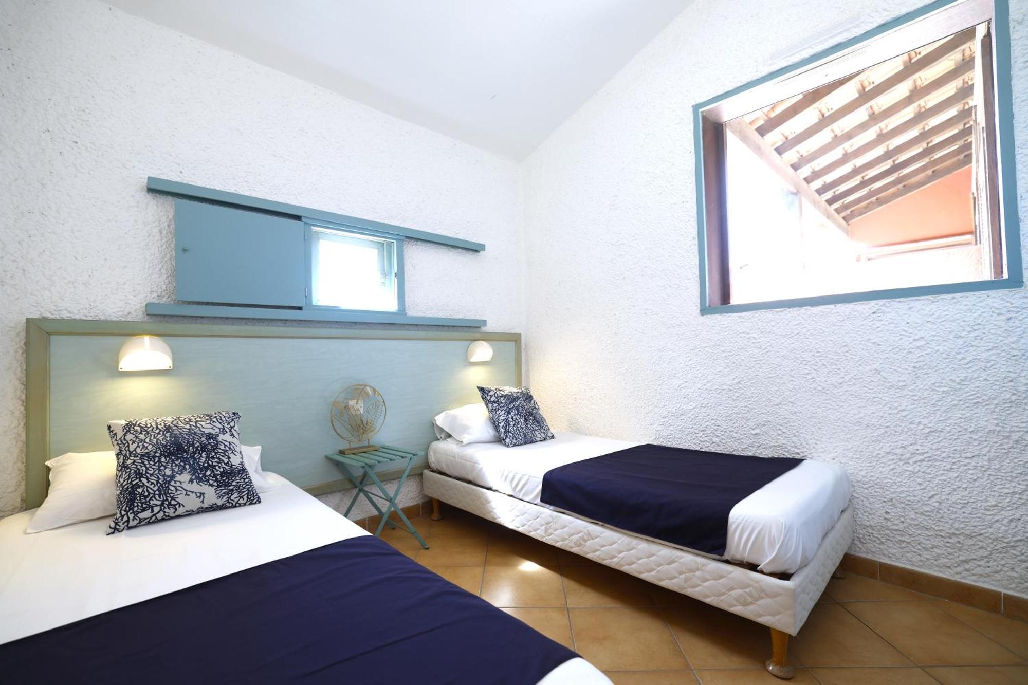 Village De - Le Sentier Des Pins Holiday park 3*