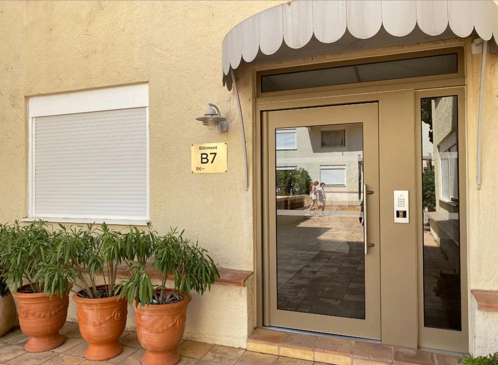 4 P Avec Grande Terrasse, Piscine, Parking Dans Tropez Centre * Saint-Tropez