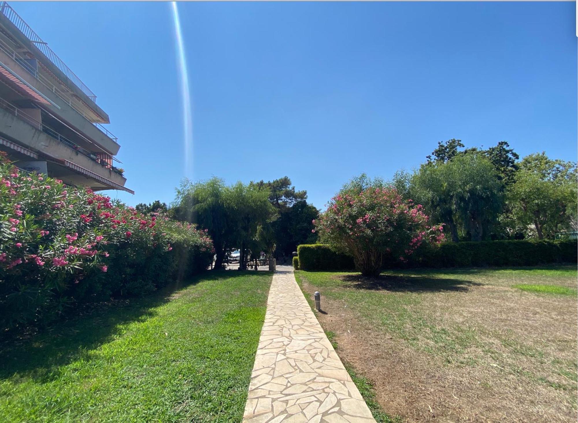 4 P Avec Grande Terrasse, Piscine, Parking Dans Tropez Centre Appartement Saint-Tropez