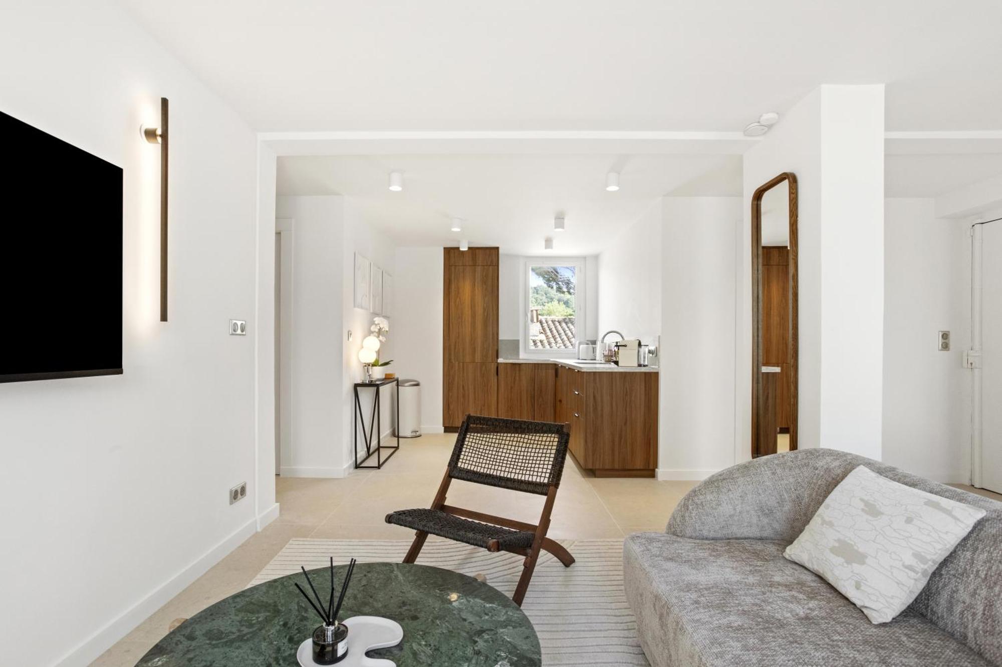 Magnifique 3 Pieces - Proximite Place Des Lices Avec Parking Apartment *