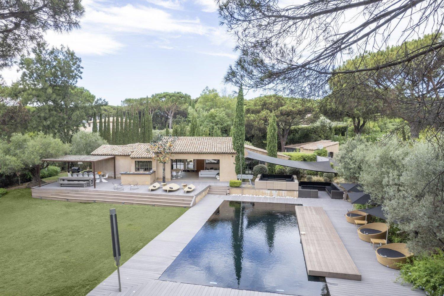 Exclusive Modern In Villa *