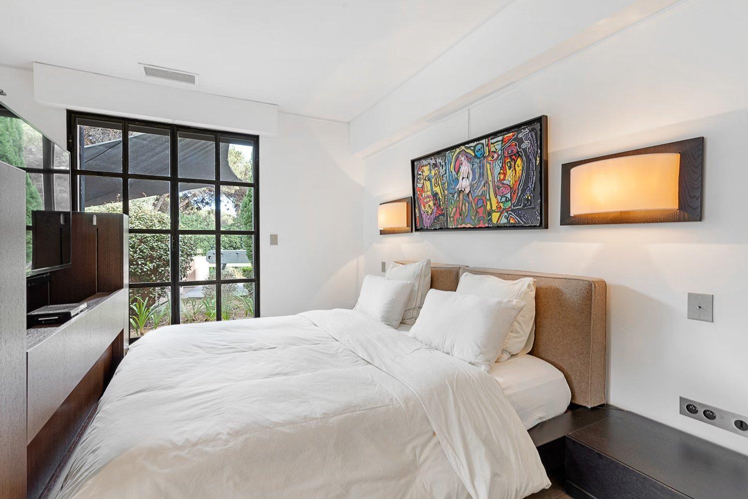 Exclusive Modern In Villa