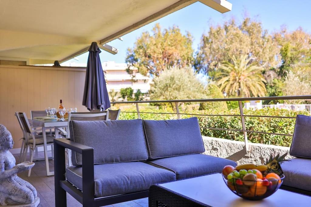 Centre St Tropez - Gd 2 Pieces, Piscine Et Parking Apartment *