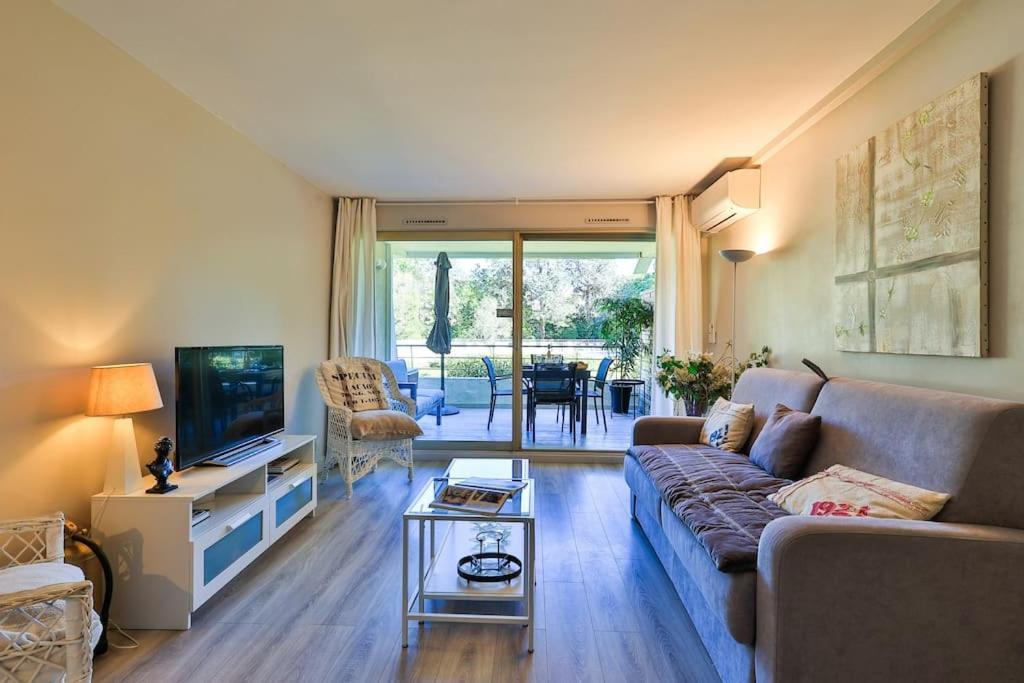 Apartment 2 Pieces, Piscine Et Parking Centre De St Tropez Saint-Tropez