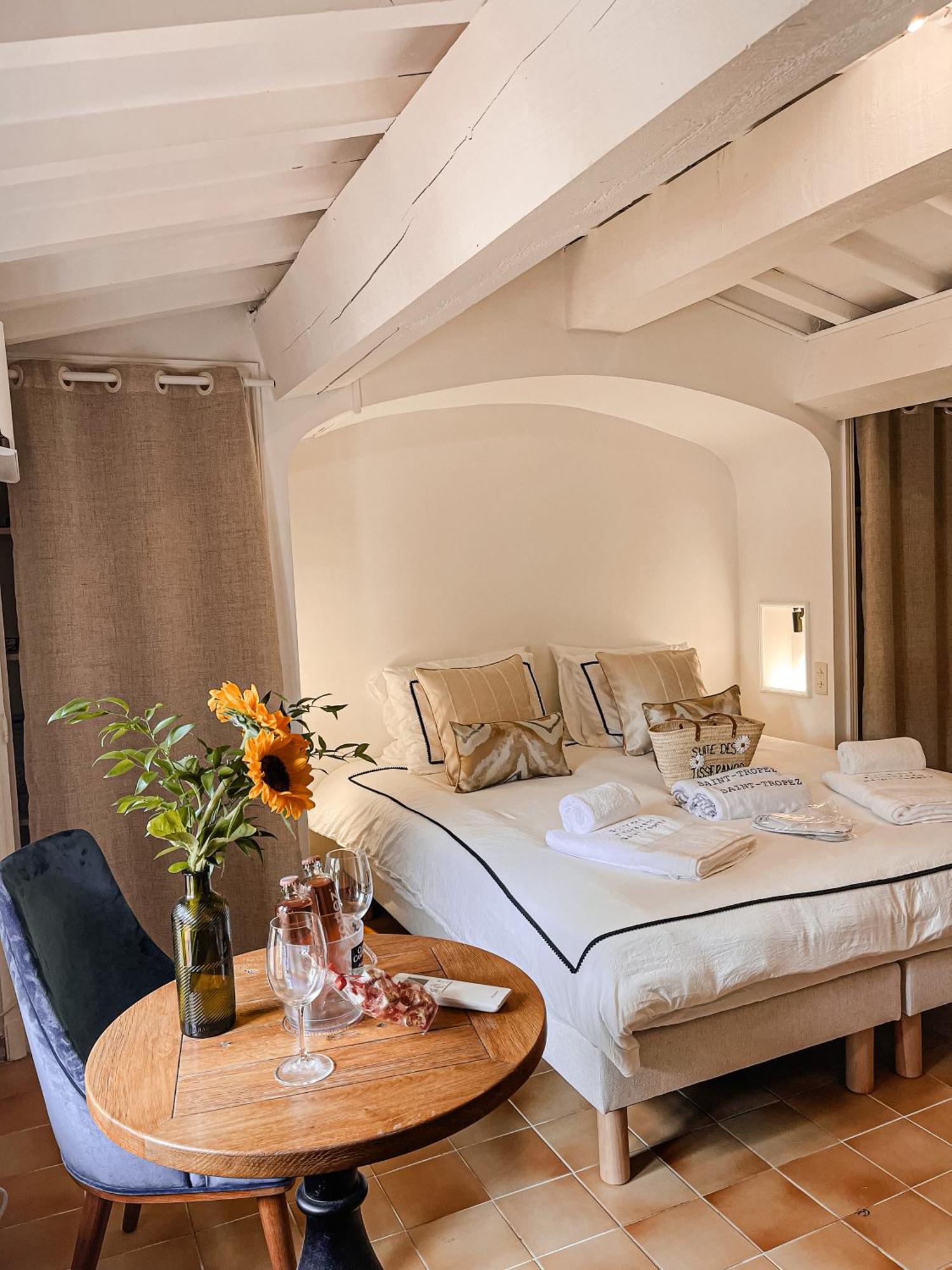 Des Tisserands Apartment *