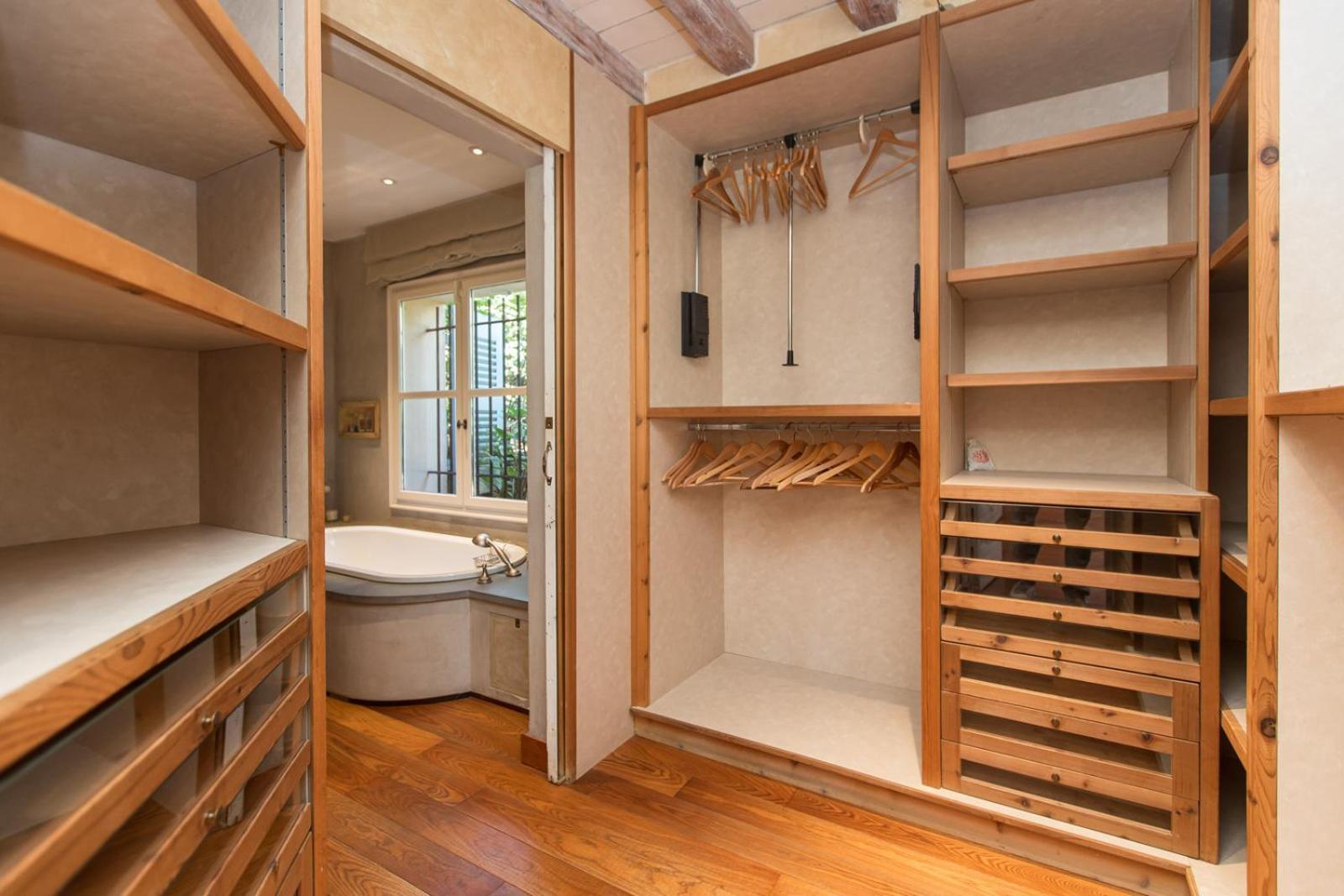Domaine Les Mesanges Guest house Gassin