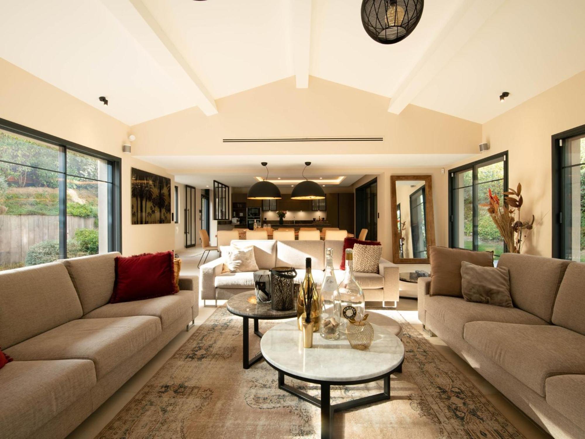 Ghislaine Villa Saint-Tropez
