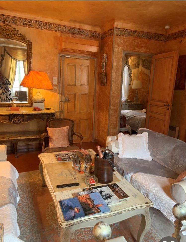 De Luxe Au Coeur De
