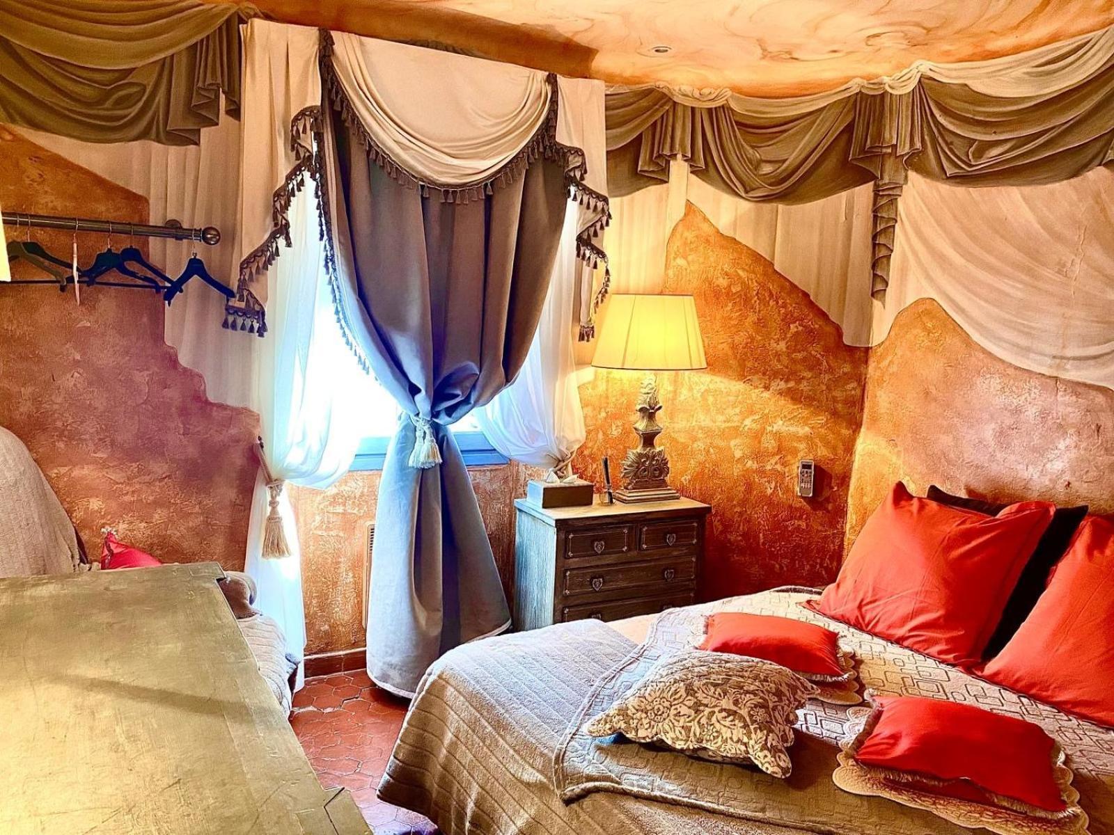 De Luxe Au Coeur De * Saint-Tropez