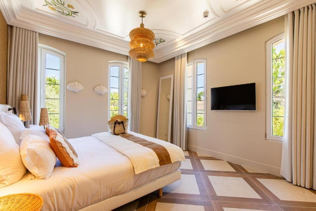 Bed & Breakfast Le Clos De La Pinede Chambre Deluxe 300 E Par Chambre Saint-Tropez