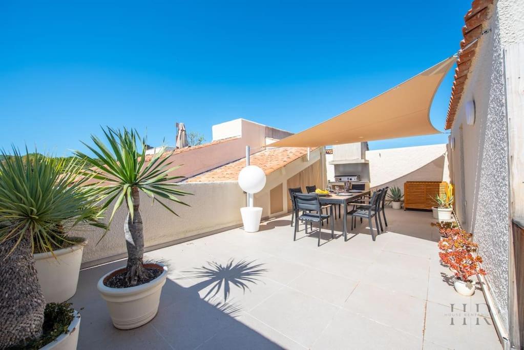Magnifique Duplex Avec Terrasse Et Piscine * Saint-Tropez