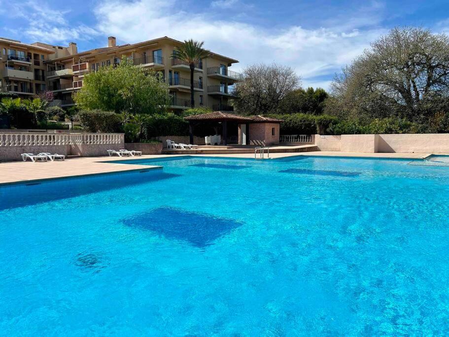 Magnifique Duplex Avec Terrasse Et Piscine Apartment Saint-Tropez