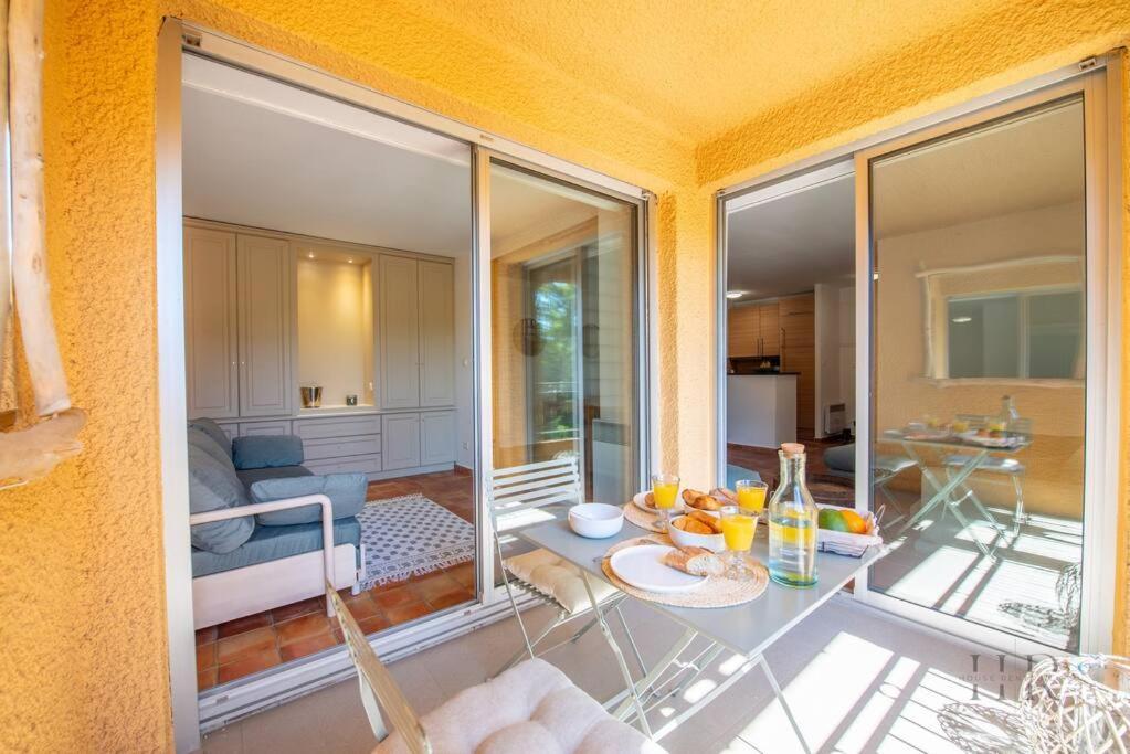 Apartment Magnifique Duplex Avec Terrasse Et Piscine Saint-Tropez