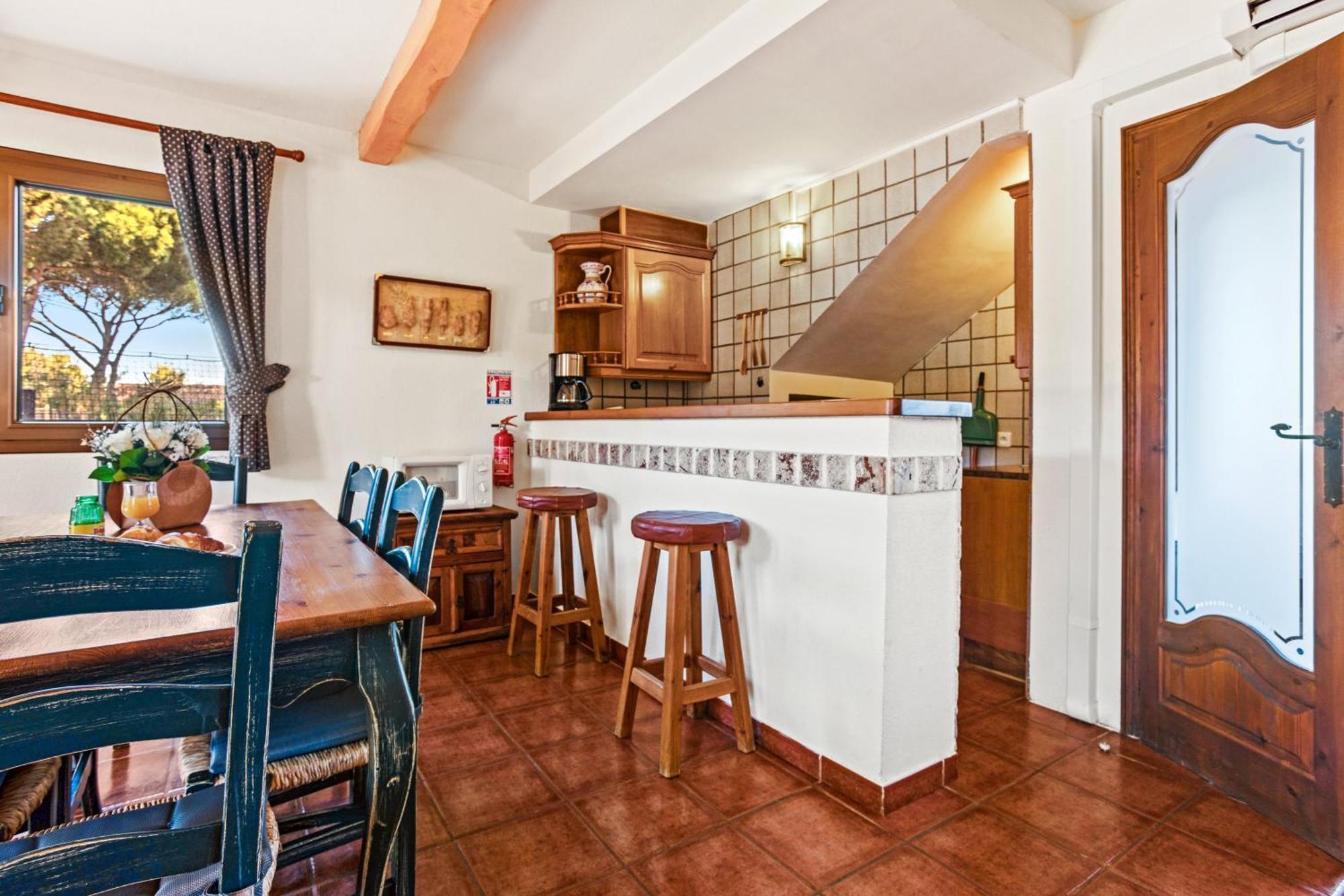 28 Maria Levy's Villa *