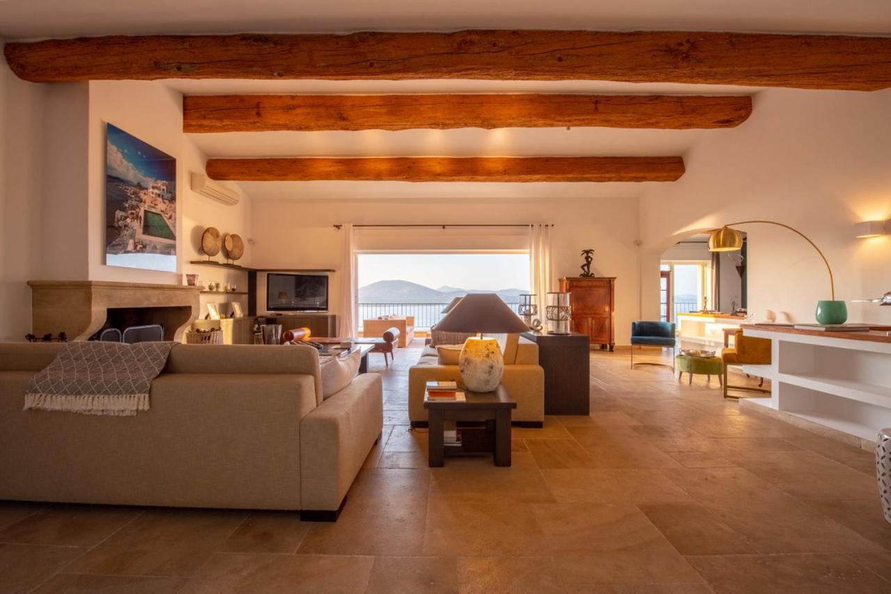 Blue Med Villa