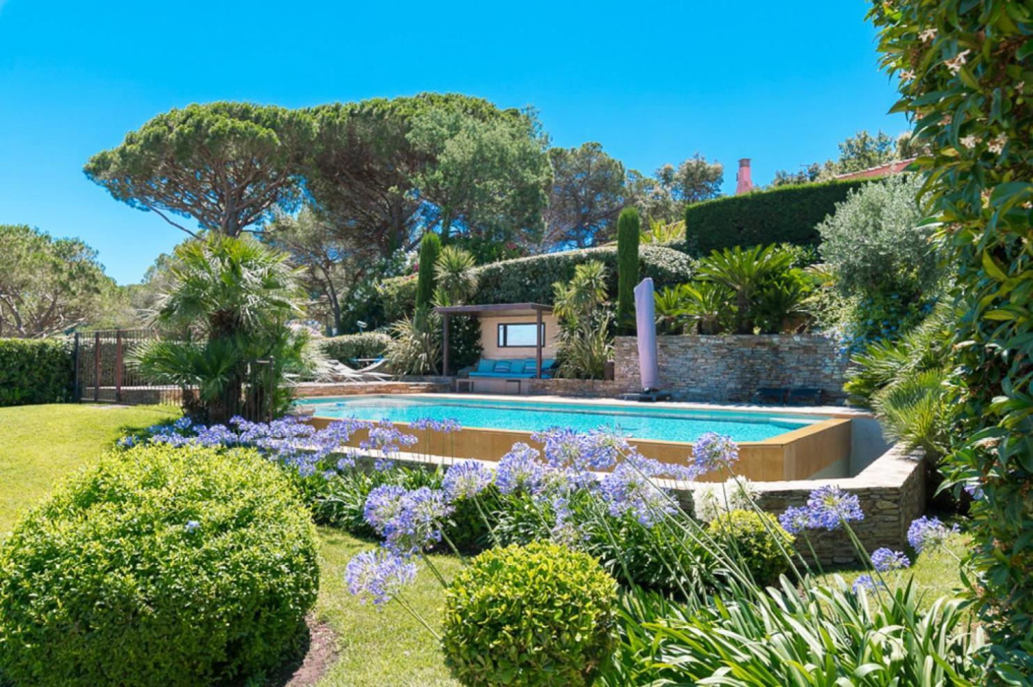 Villa Blue Med *