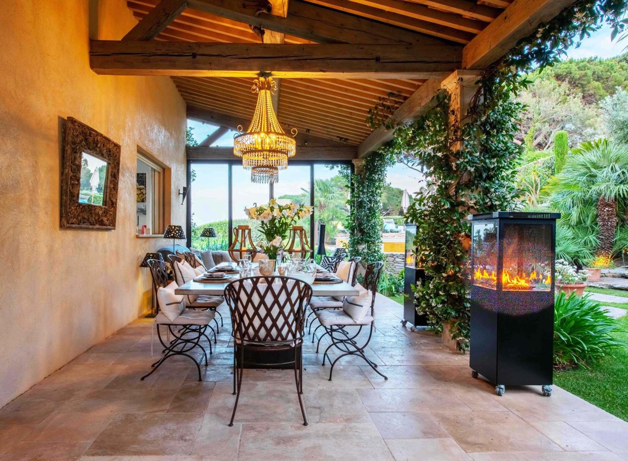 Blue Med Villa