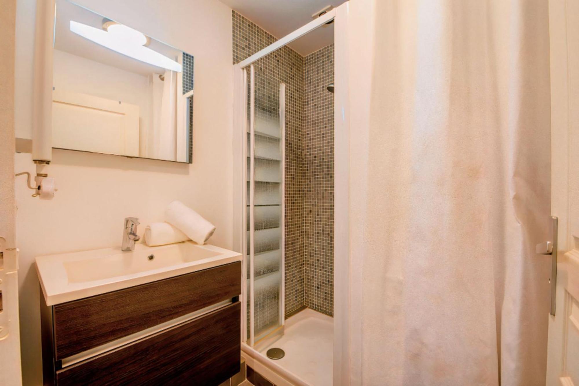 Apartment Superb In The Heart Of *