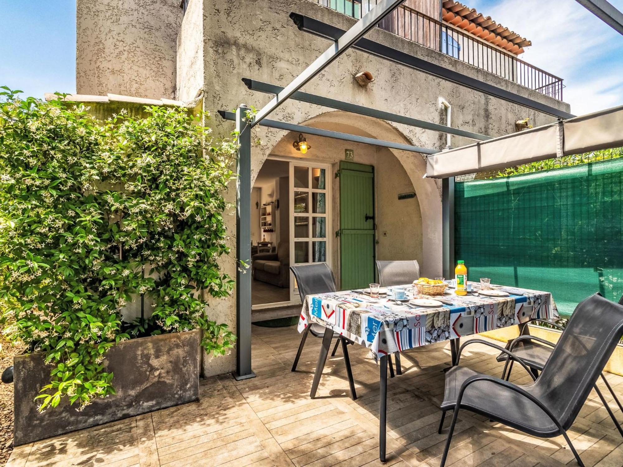 Holiday home Les Parcs De Gassin-1 By Interhome *