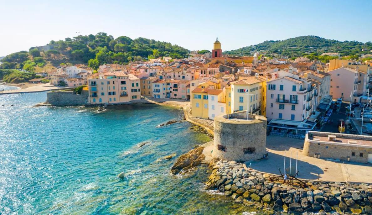 Un Nid A Tropez *