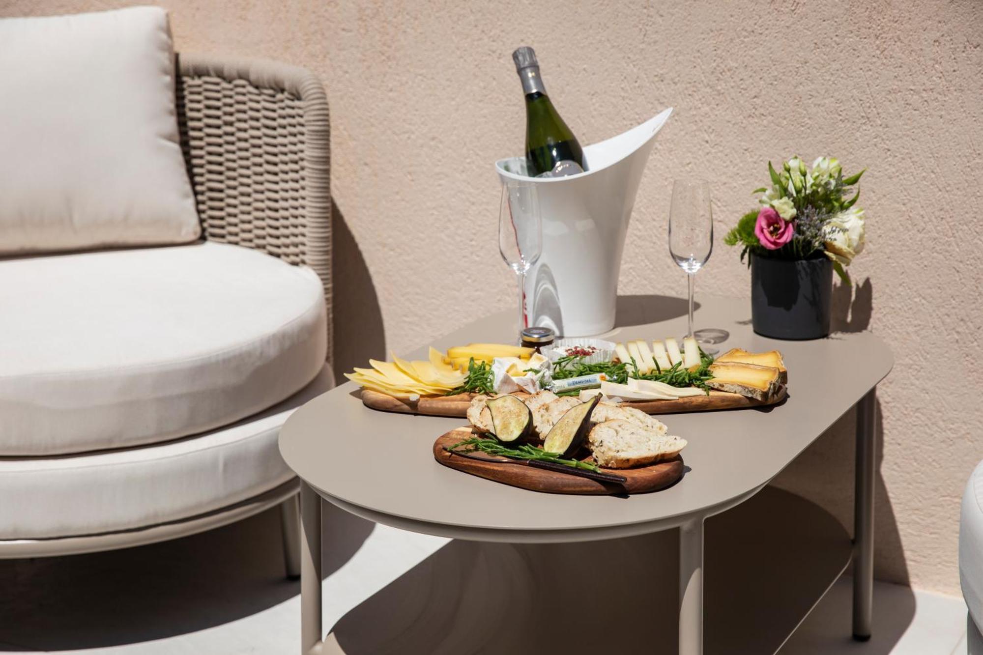 Tinah 4* Saint-Tropez