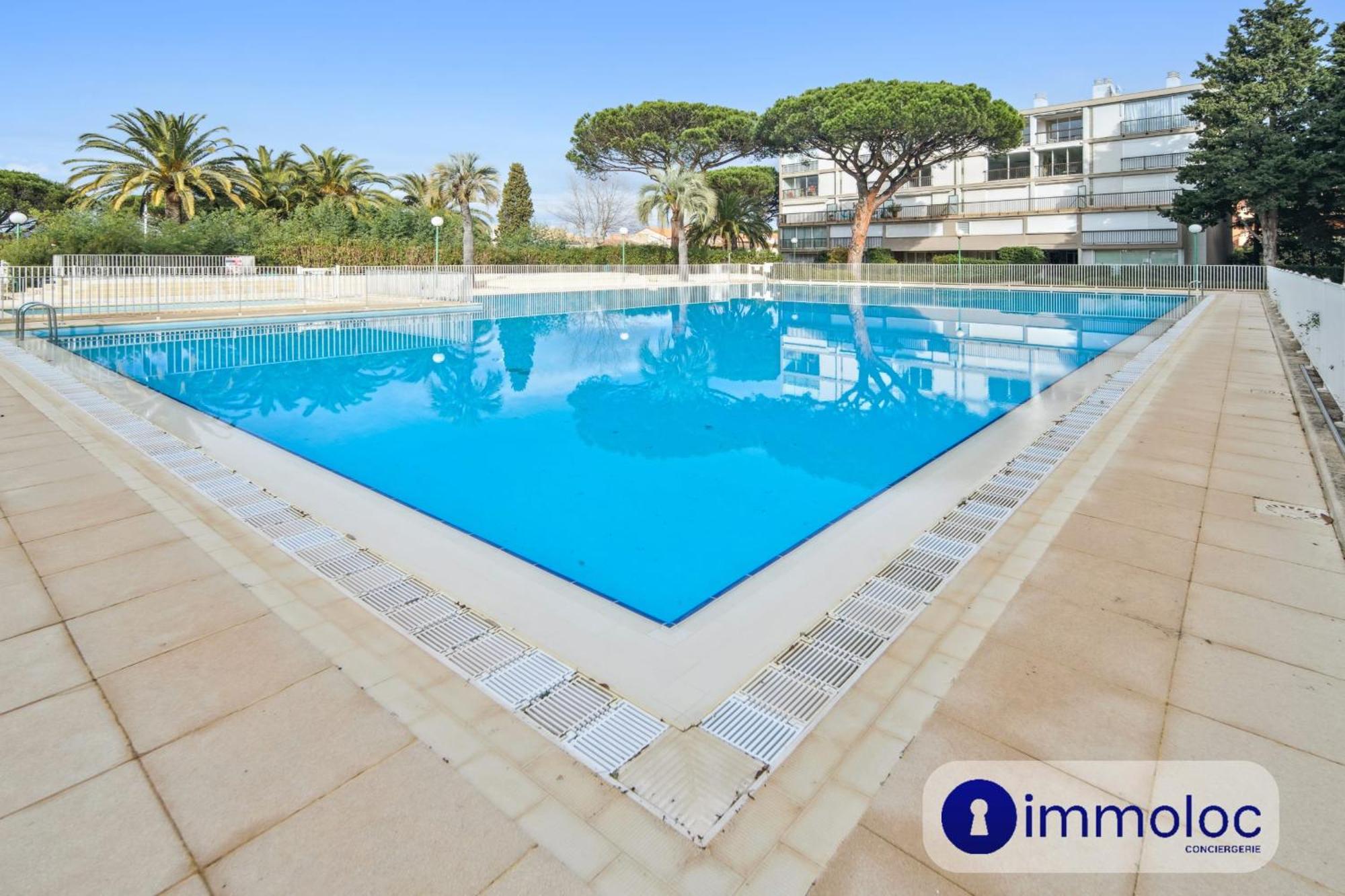Apartment Air-conditioned With Swimming Pool In St Tropez