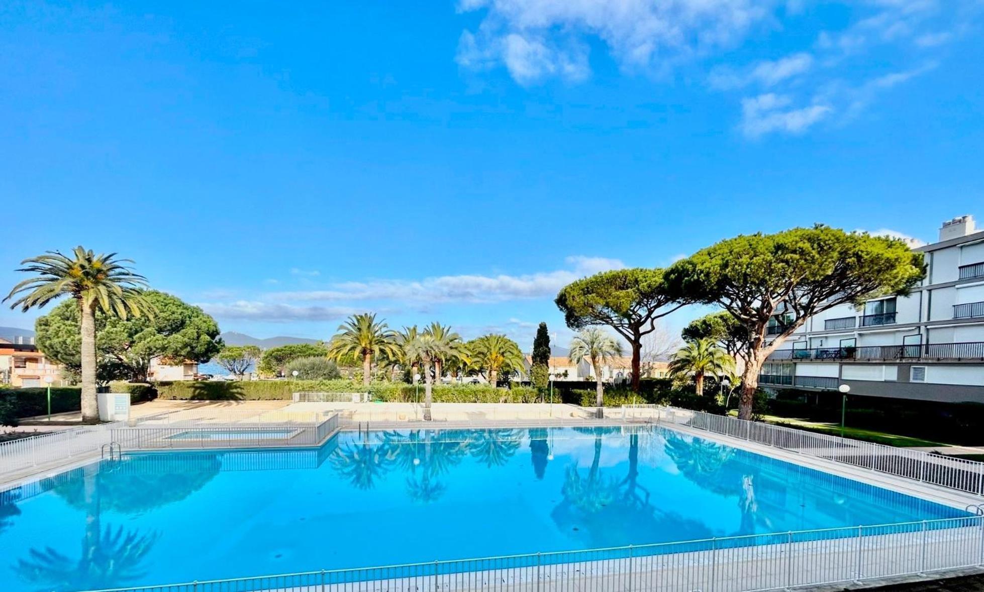 Tropcoq - Au Coeur De St-tropez - Pour 2 Personnes *