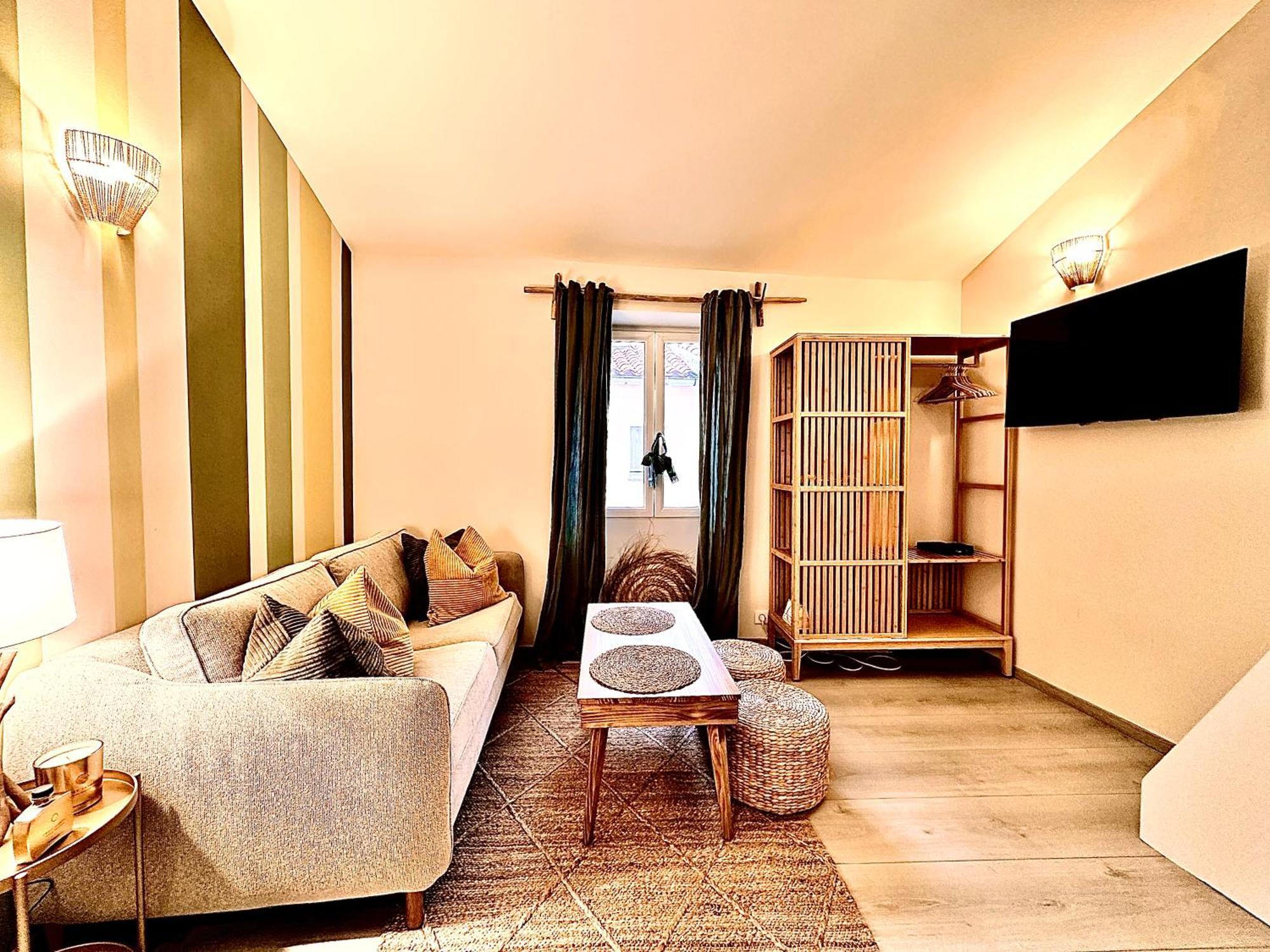 Cozy Le Cedre, Port De Tropez *