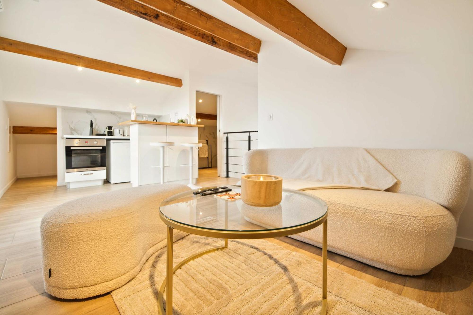 Bright - Ac- 2p - Center Of St Tropez Apartment *