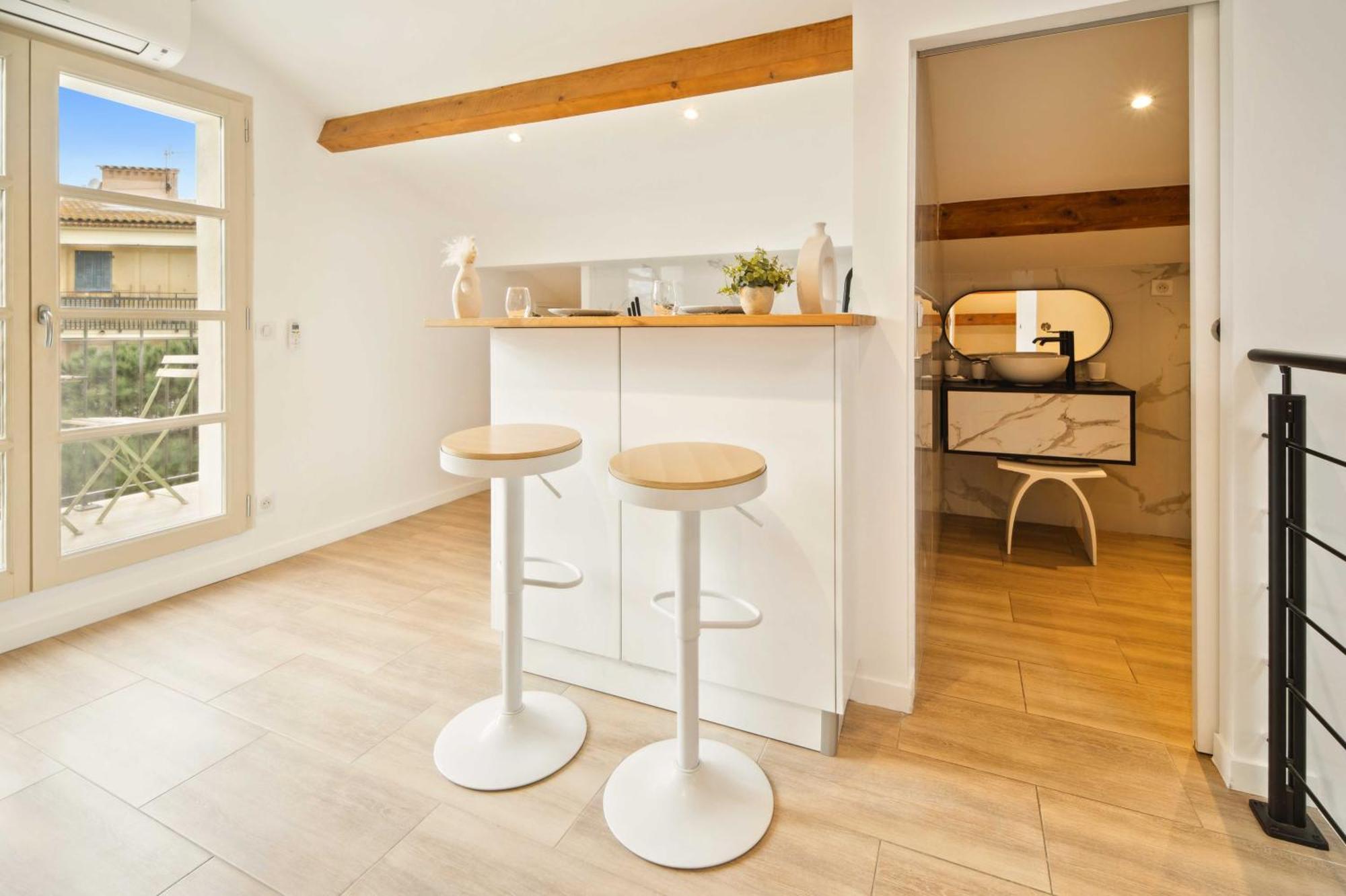 Apartment Bright - Ac- 2p - Center Of St Tropez *