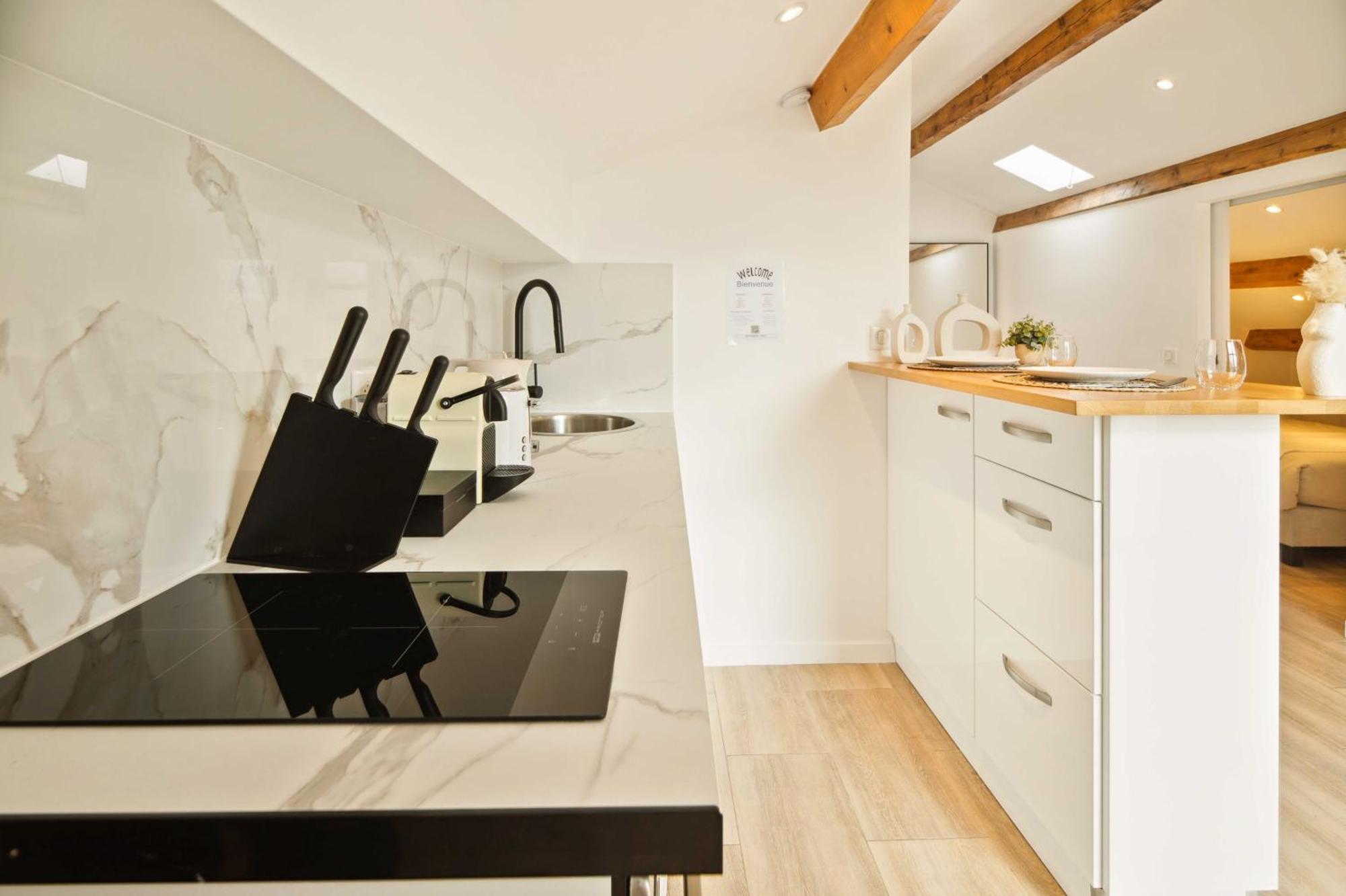Bright - Ac- 2p - Center Of St Tropez Apartment
